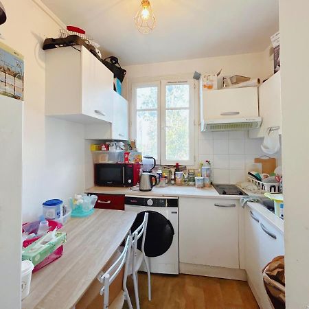 Room Private Next To Train B, Very Easy To Go To Centre Ville Just 1 Room, Not Whole The Appartement Кашан Екстериор снимка